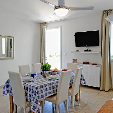 Vanissia Smleuca * Santa Maria di Leuca