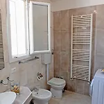 Vanissia Smleuca Santa Maria di Leuca